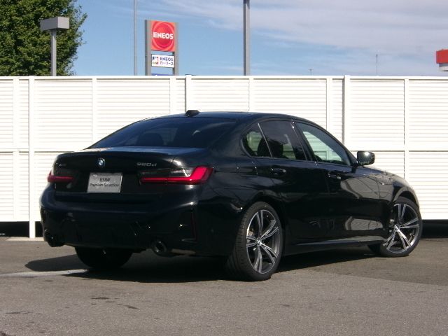 320d xDrive Berline RHD