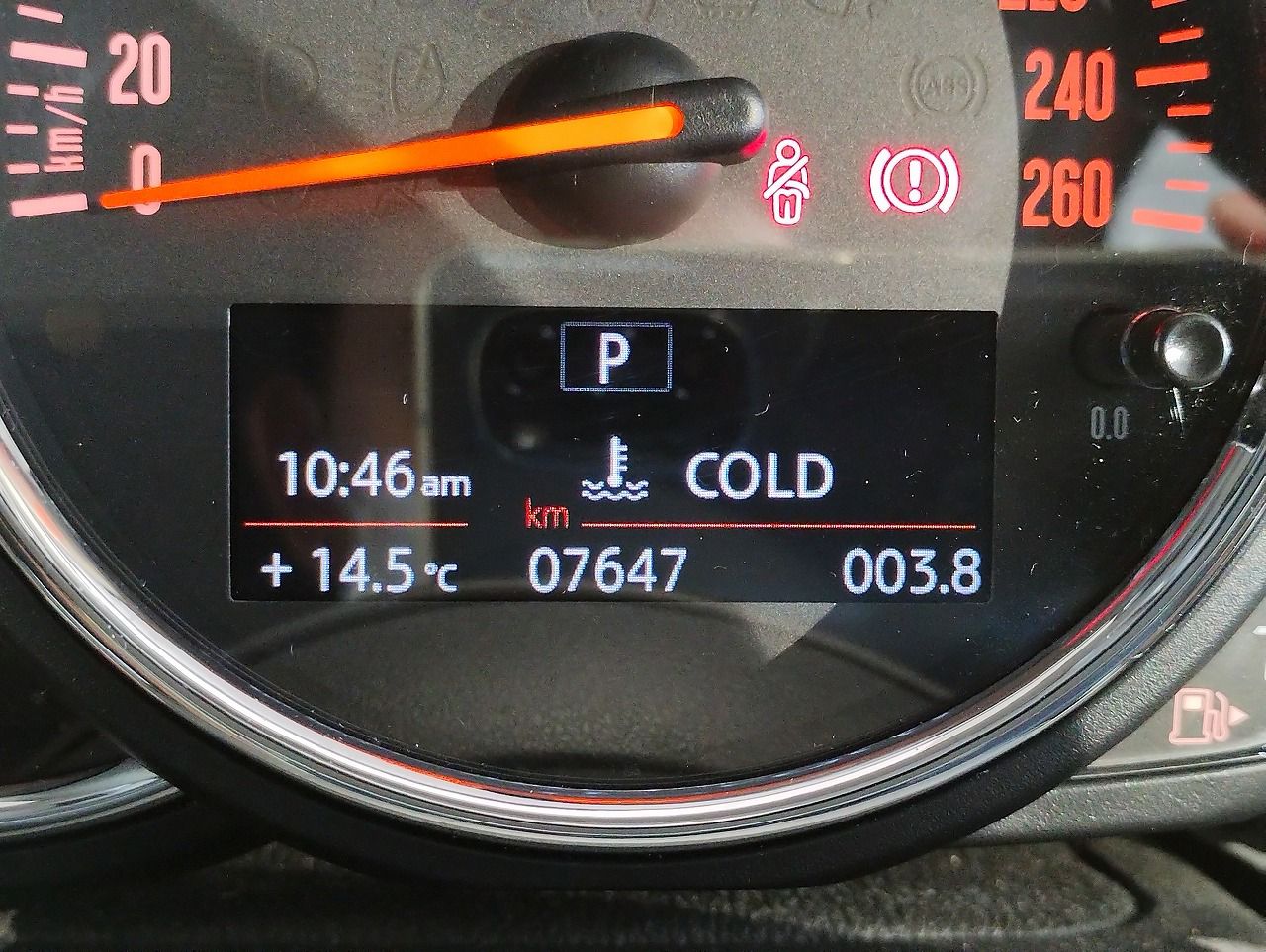 F55 COOPER D (AT)