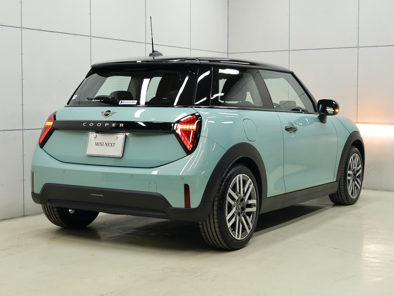 F66 MINI Cooper C 3Dr