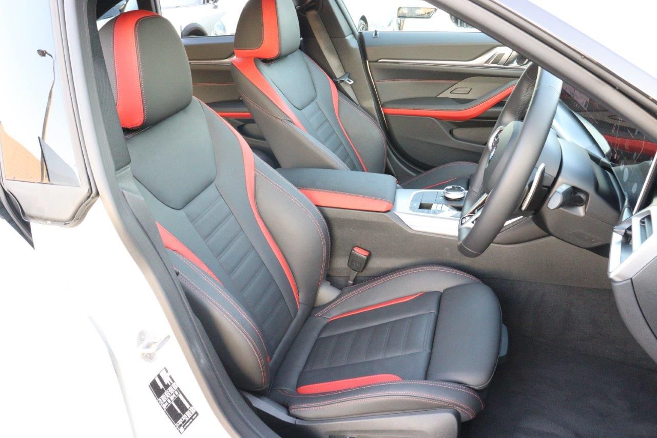 G** ***i G*** C**** ***