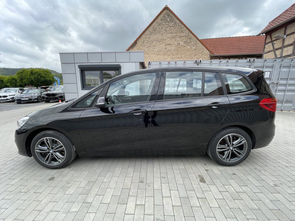 BMW 218