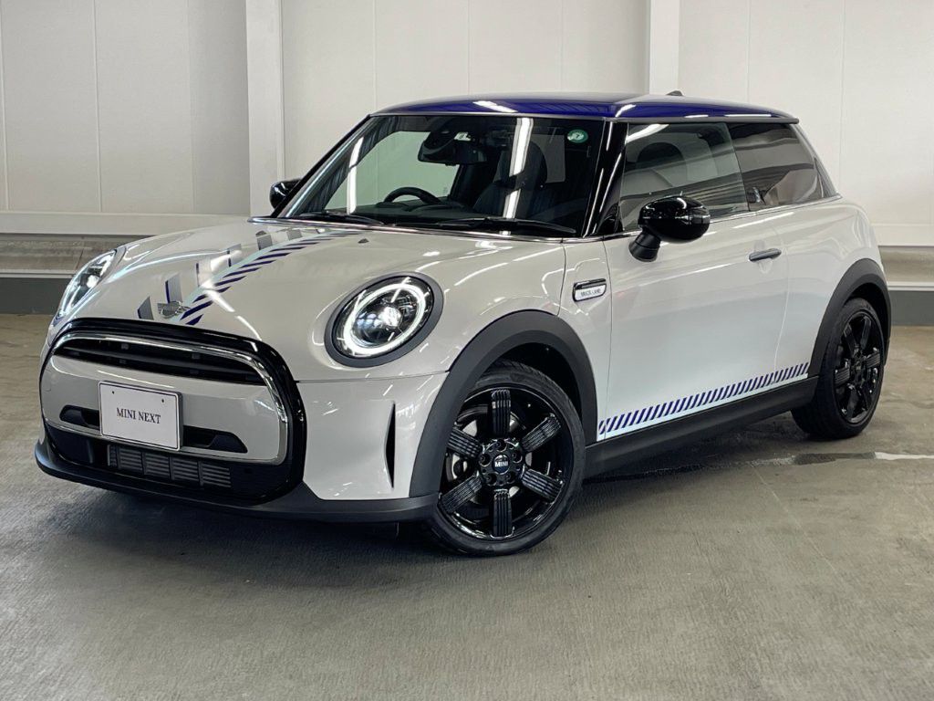 THE NEW MINI COOPER 3 DOOR BRICK LANE EDITION.