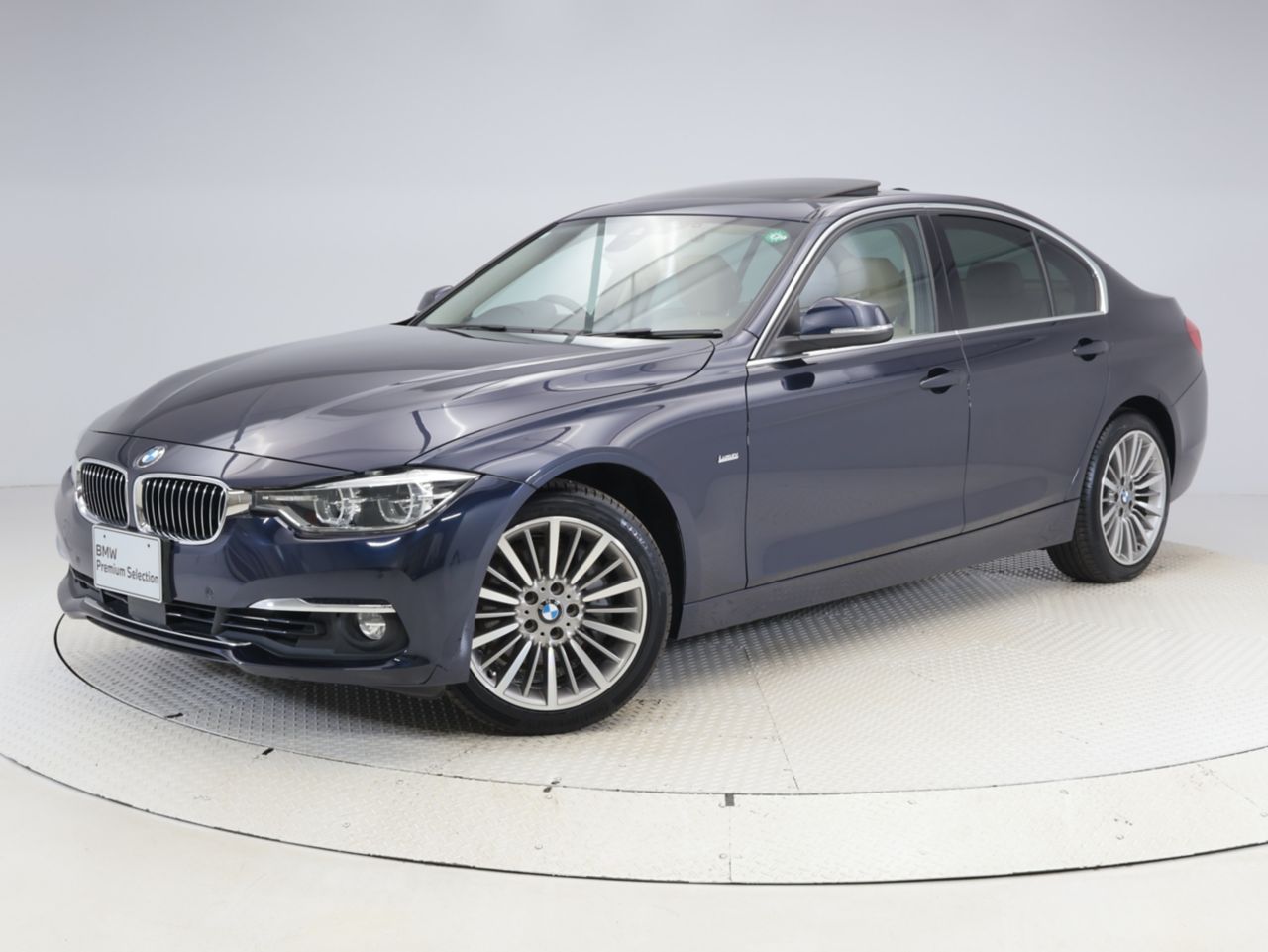 340i Luxury