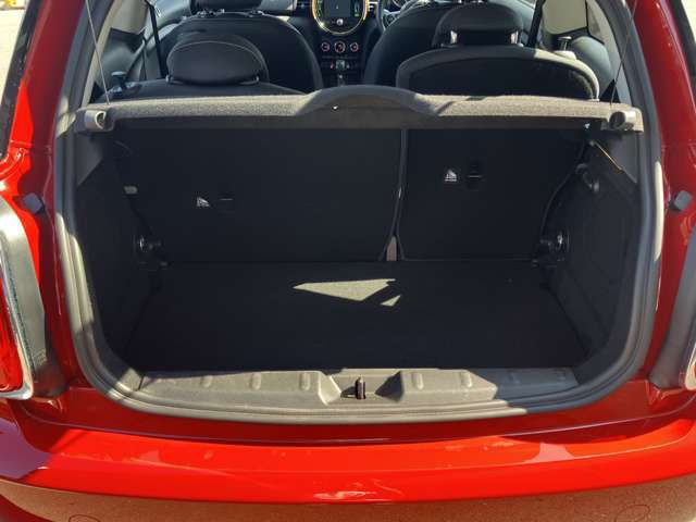 F56 COOPER D (AT)