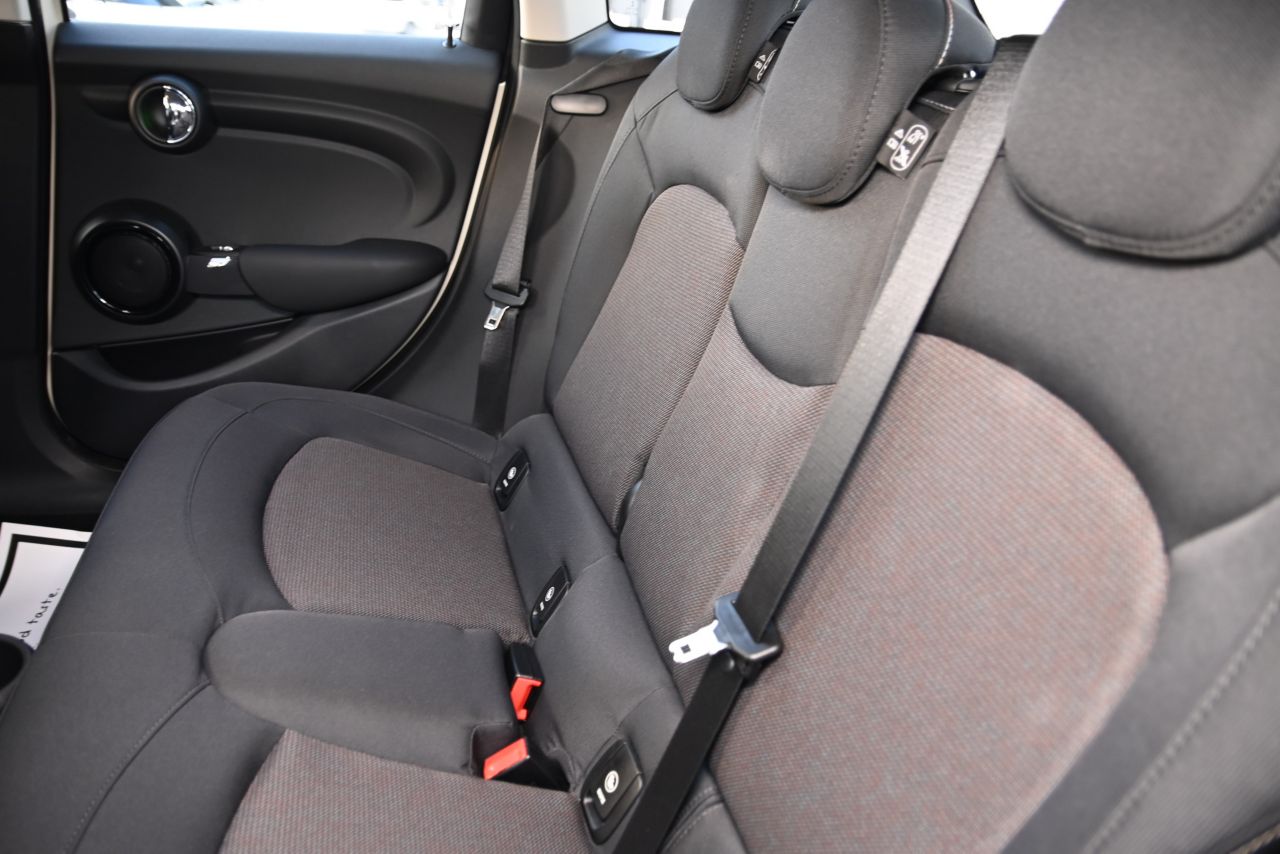 F55 MINI Cooper 5-Door Hatch LCI