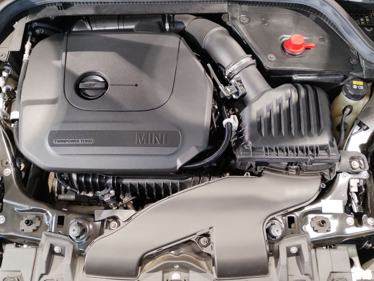 MINI Cooper F56 RHD