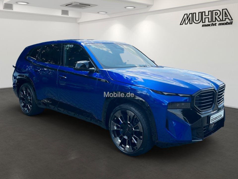 BMW XM