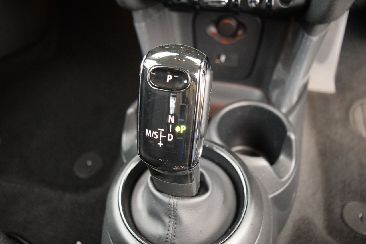 F56 MINI Cooper 3-Door Hatch LCI