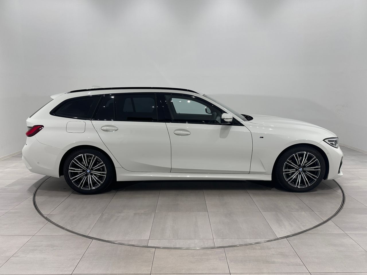 G21 320d xDrive Touring RHD