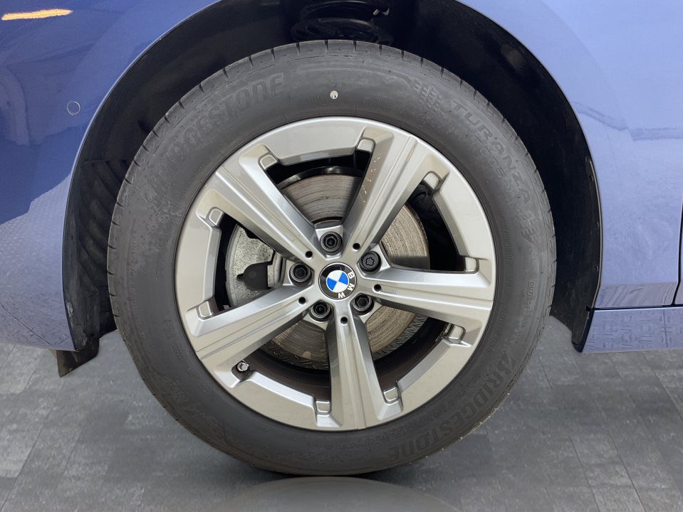 BMW 216