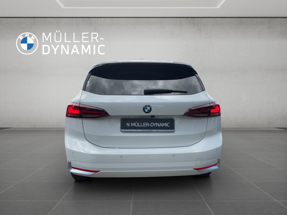 BMW 218