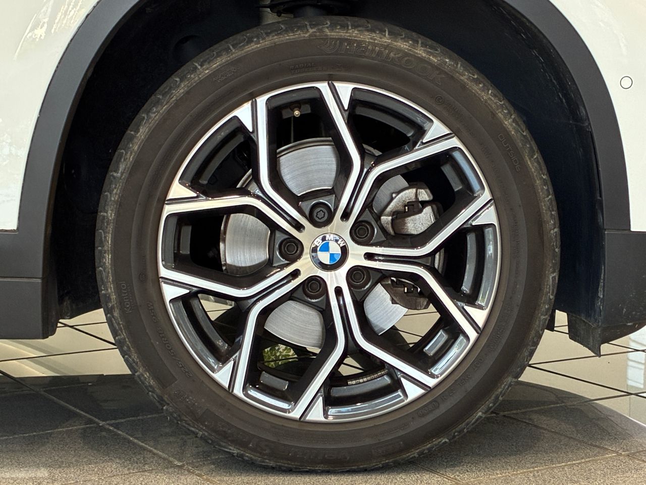X1 sDrive18i RHD
