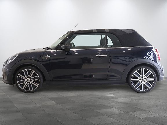 MINI Cooper S Convertible RHD