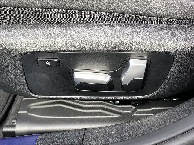 G21 320i RHD