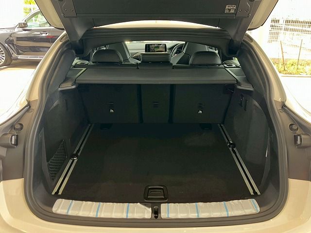 X4 M RHD
