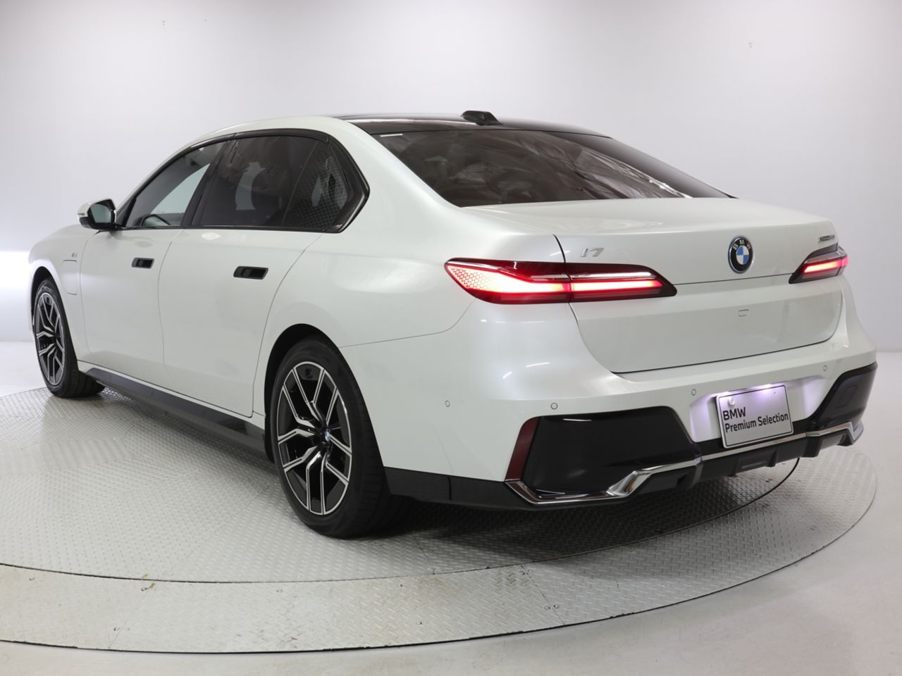 BMW i7 eDrive50 Sedan RHD