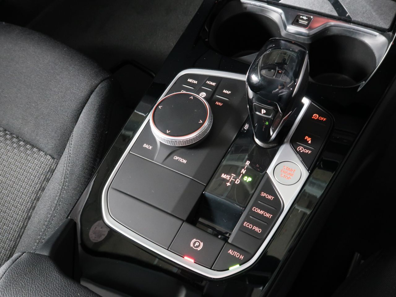 F40 118d Sports Hatch 5-door B47 2.0d