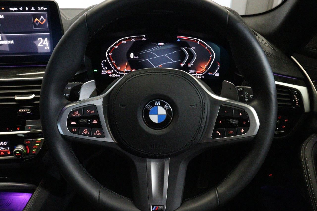 520d xDrive Touring RHD