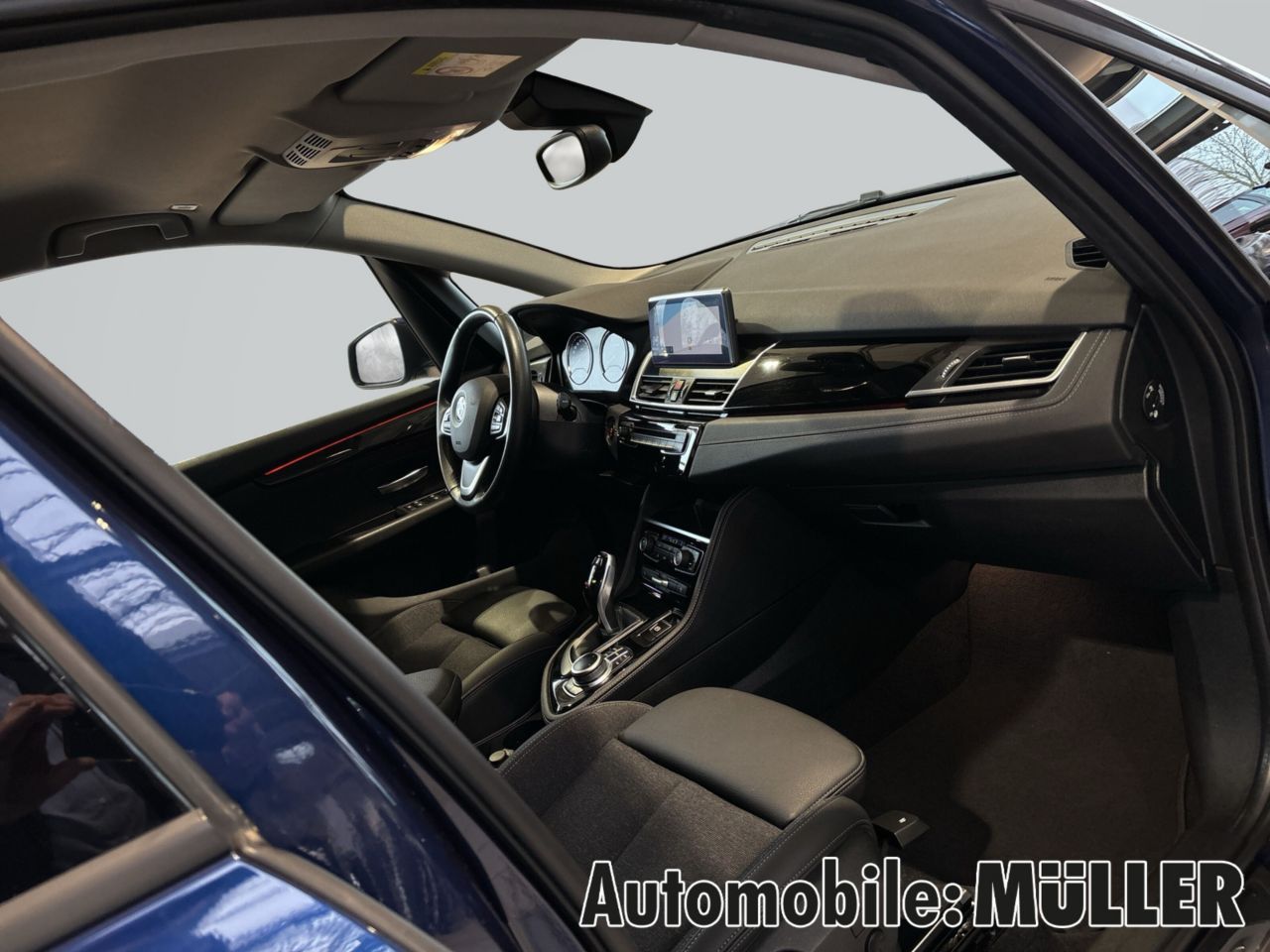 BMW 218
