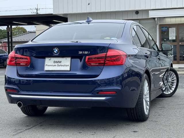 318I SEDAN RHD