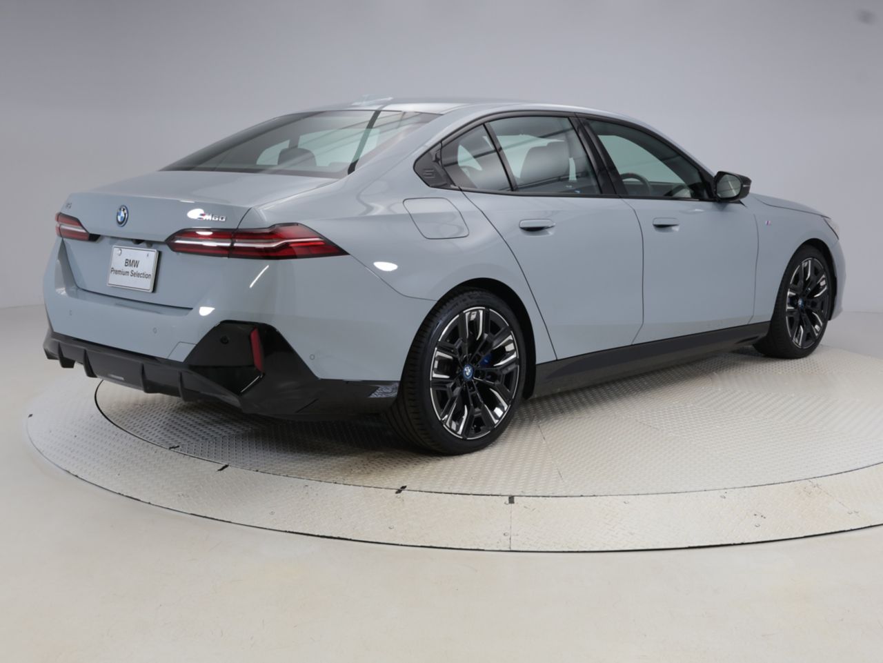 BMW i5 M60 xDrive Sedan RHD
