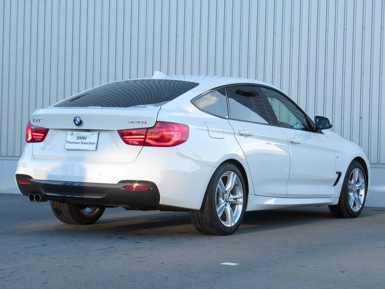 320I GRANTURISMO RHD