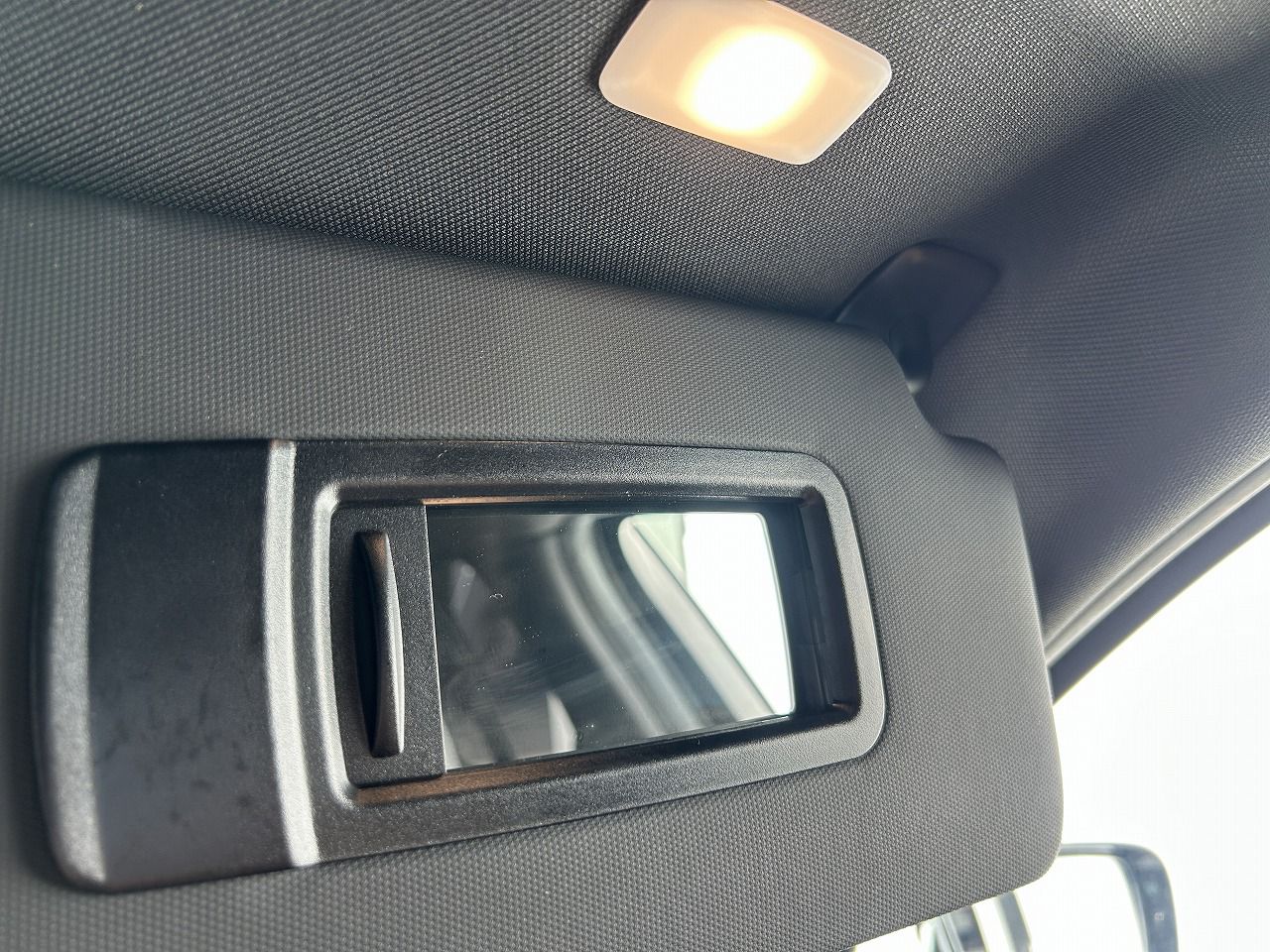G20 330e Saloon LCI RHD MX
