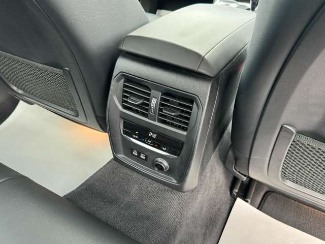 G20 320i Saloon RHD TU