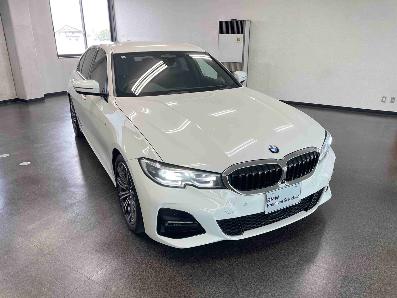 G20 320i Saloon RHD MX