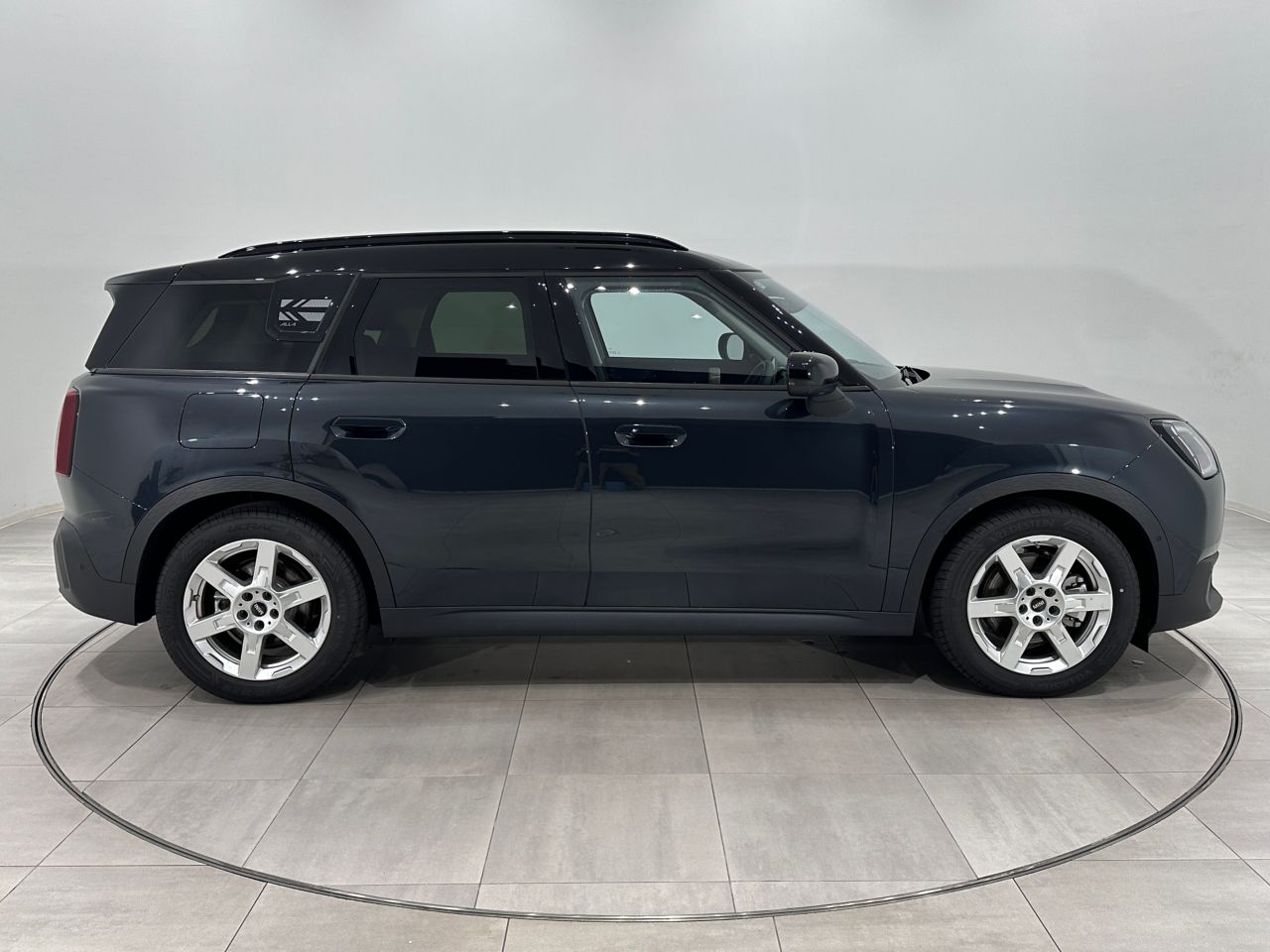 U25 MINI Countryman SE ALL4
