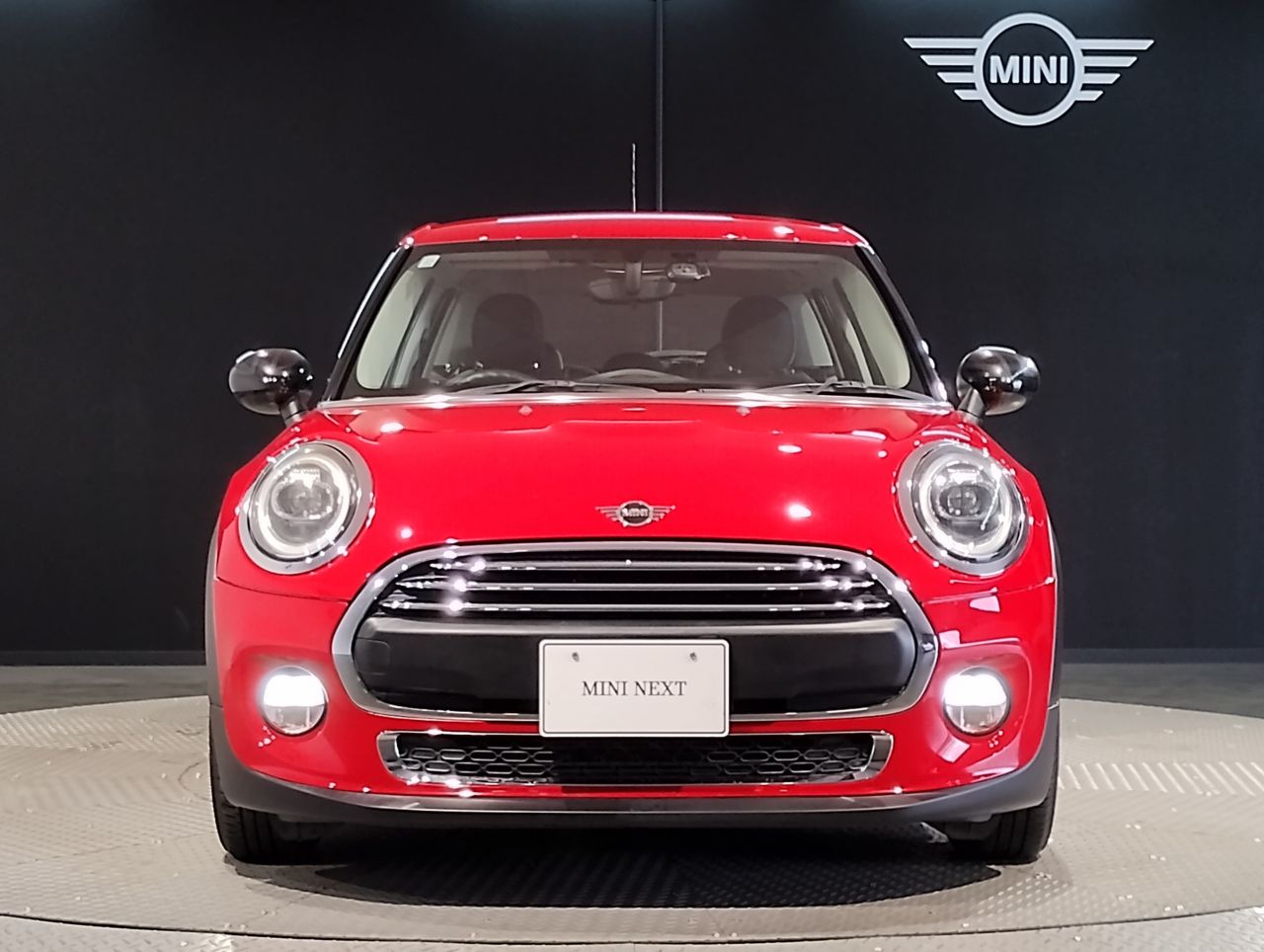 THE NEW MINI ONE 5 DOOR VICTORIA.