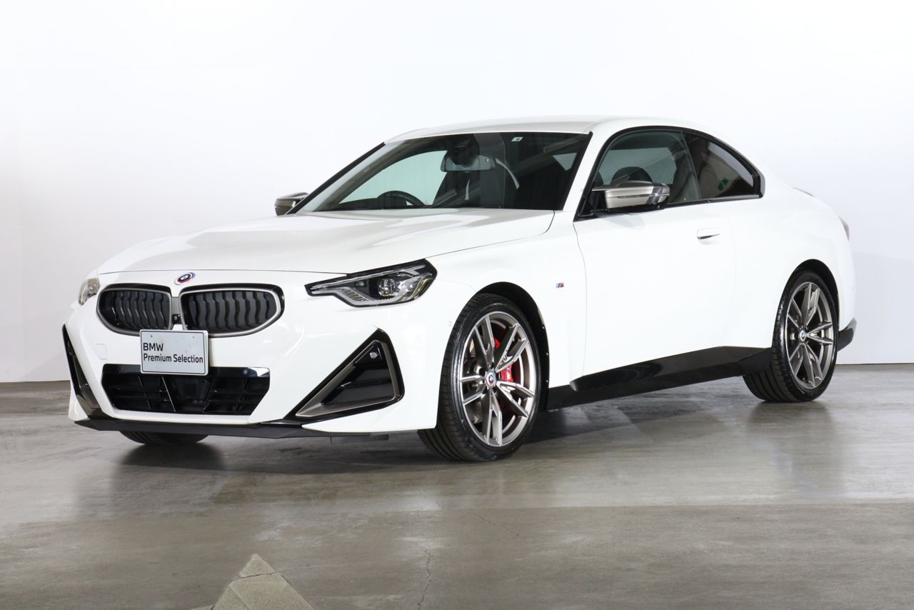 BMW M240i xDrive Coupe