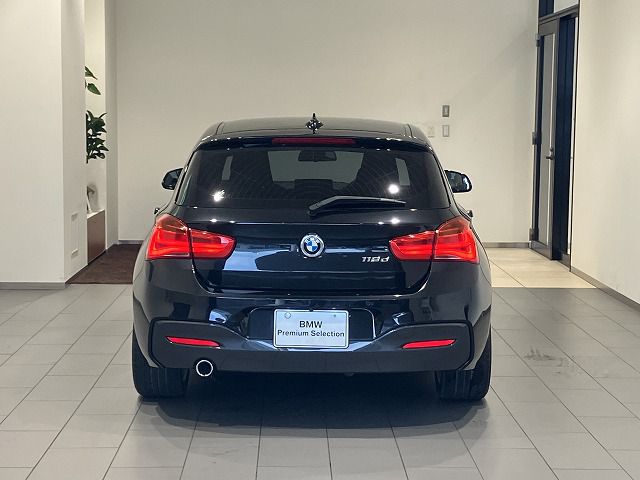 118D 5DOOR RHD
