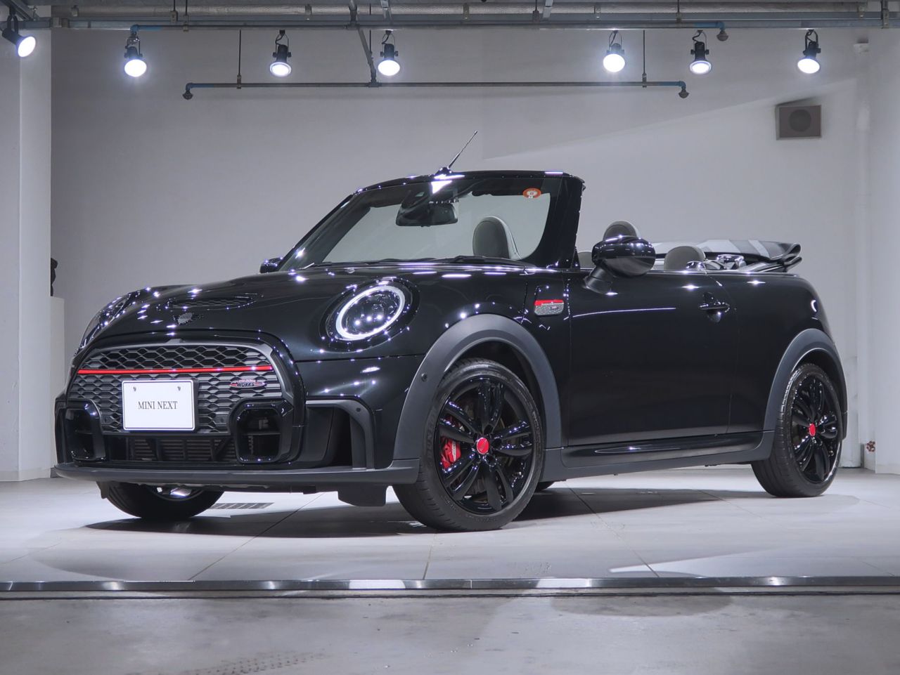 THE JOHN COOPER WORKS CONVERTIBLE.
