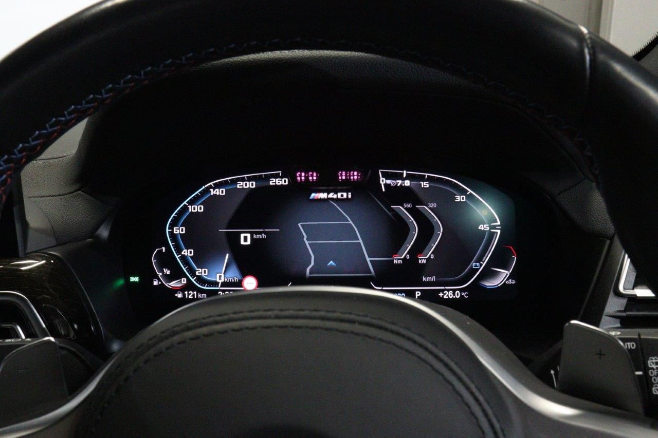 G01 X3 M40i RHD LCI ZA