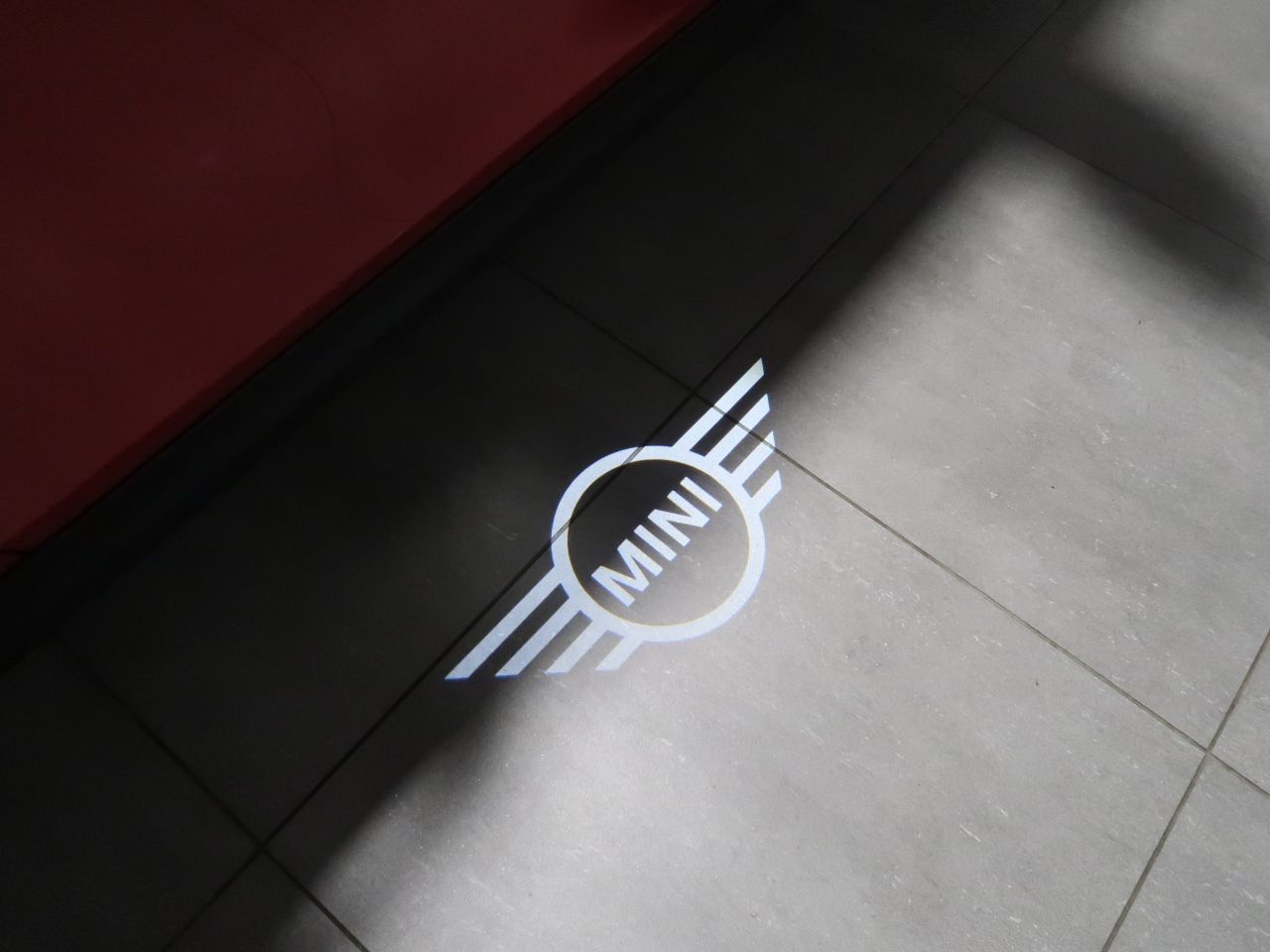 F66 MINI Cooper C 3Dr