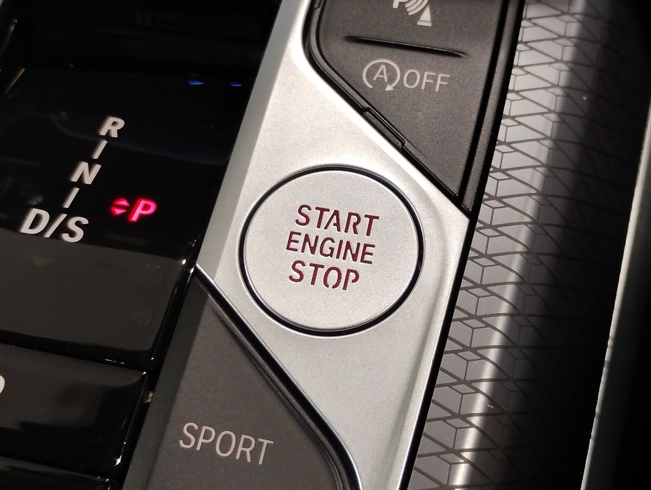 G20 320i Saloon LCI RHD MX