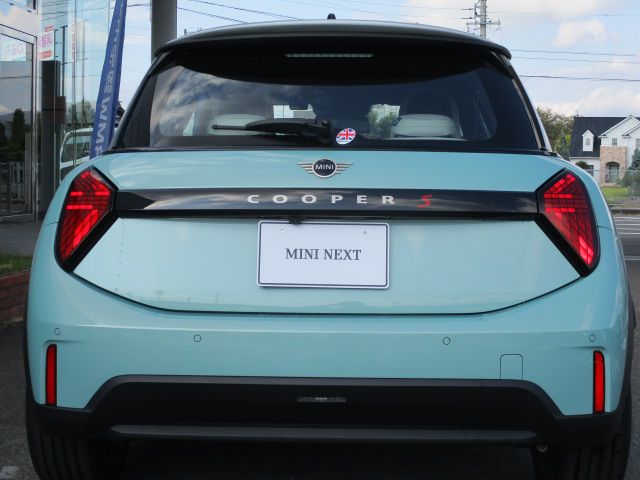 F66 MINI Cooper S 3Dr