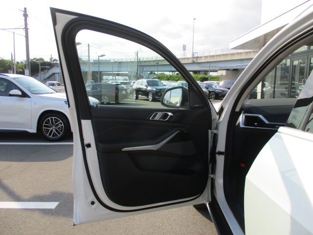 X5 xDrive30d RHD