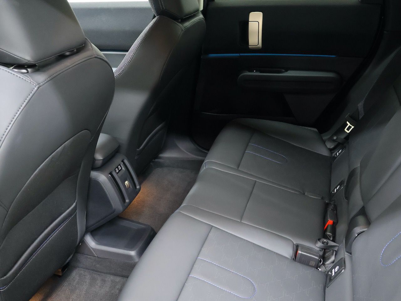 U25 MINI Countryman E
