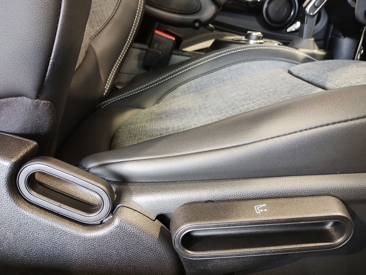 MINI Cooper F56 RHD