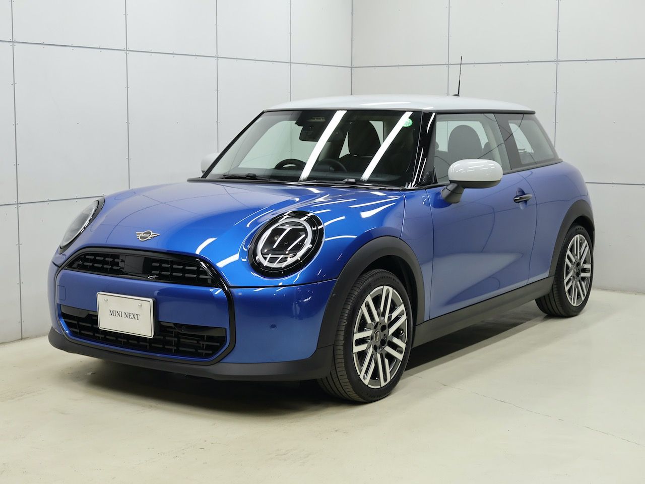 F66 MINI Cooper C 3Dr