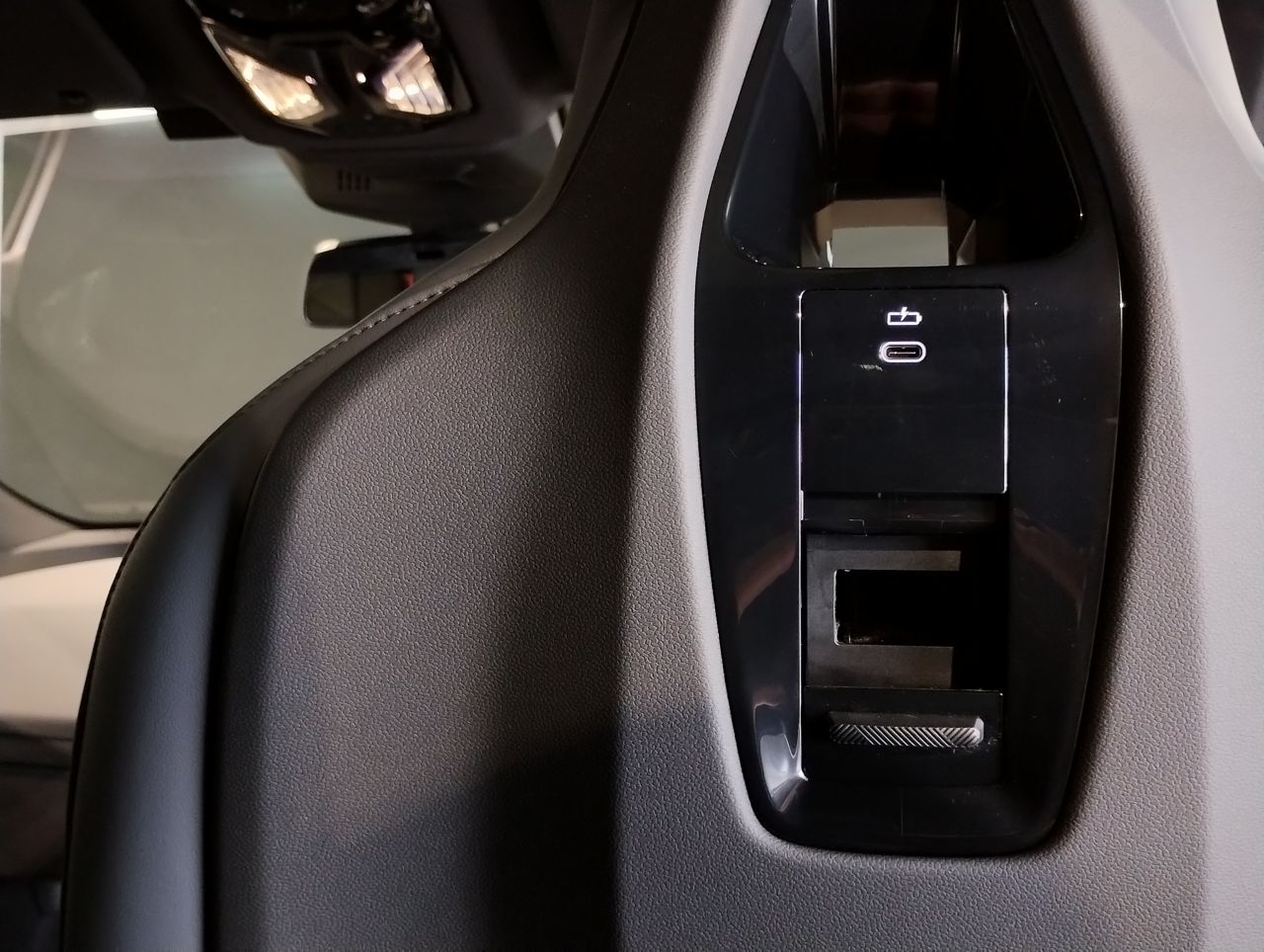 i20 iX xDrive40