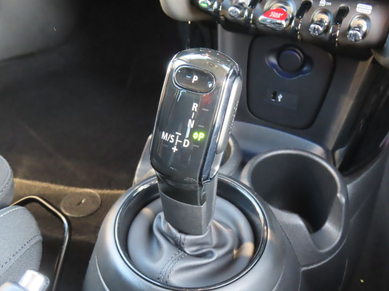 F55 MINI Cooper SD 5dr Hatch LCI