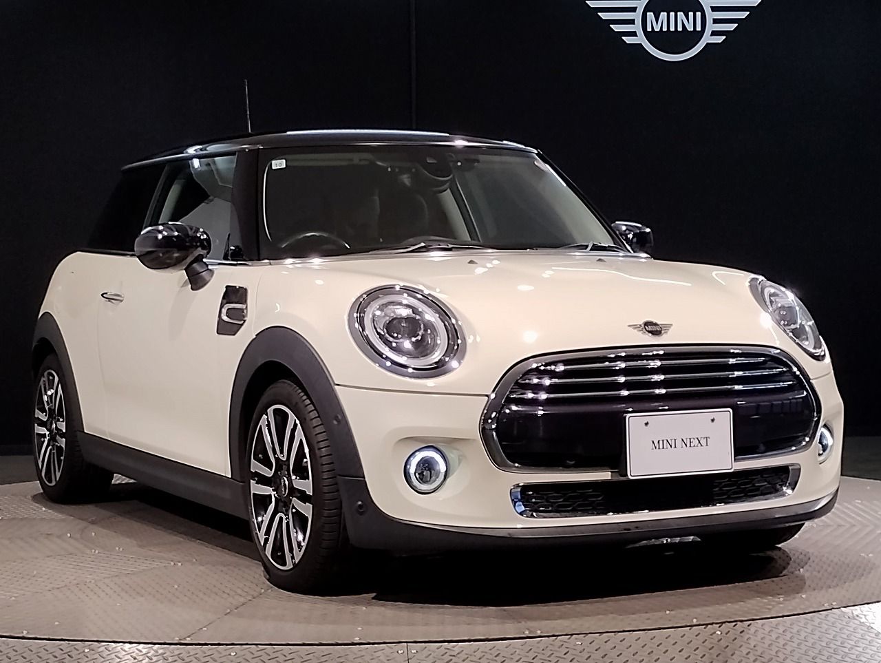 F56 MINI Cooper 3-Door Hatch LCI