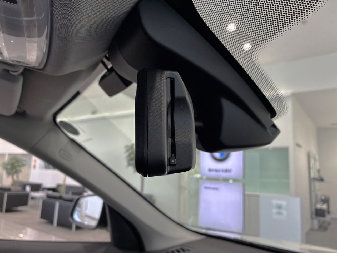 X1 sDrive18i RHD