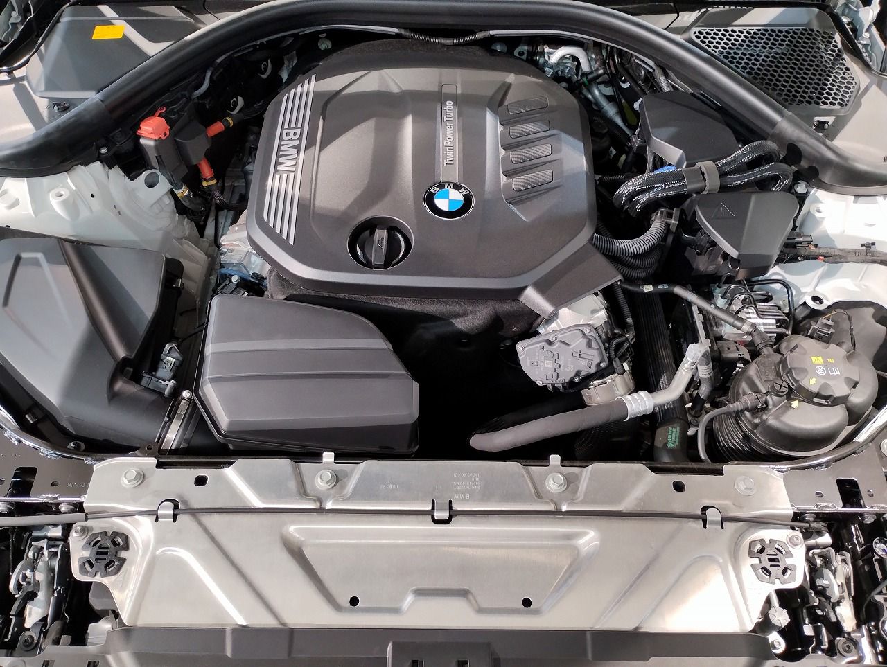 320d xDrive Berline RHD
