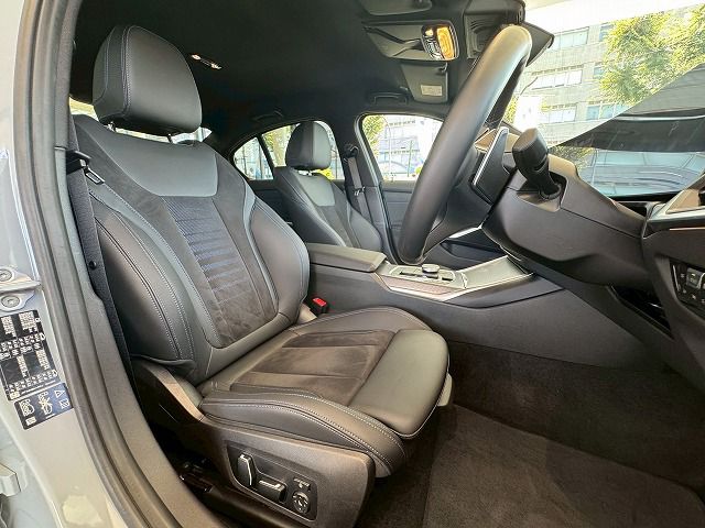 320d xDrive Berline RHD