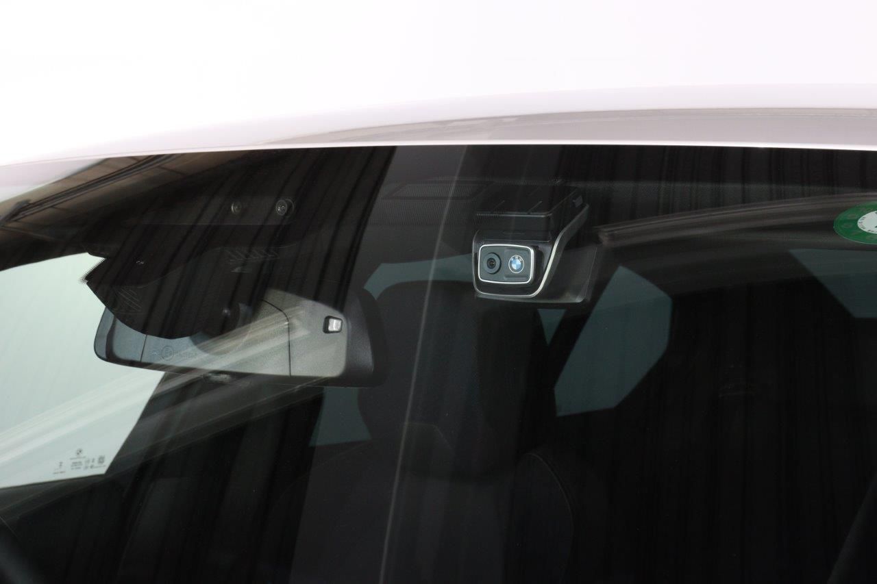 BMW i5 eDrive40 Sedan RHD