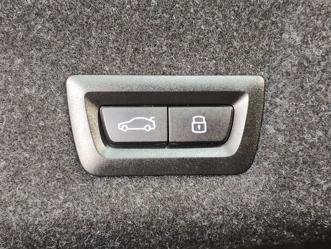 G20 320i Saloon LCI RHD MX